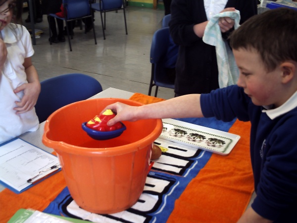 floating and sinking experiment ks2