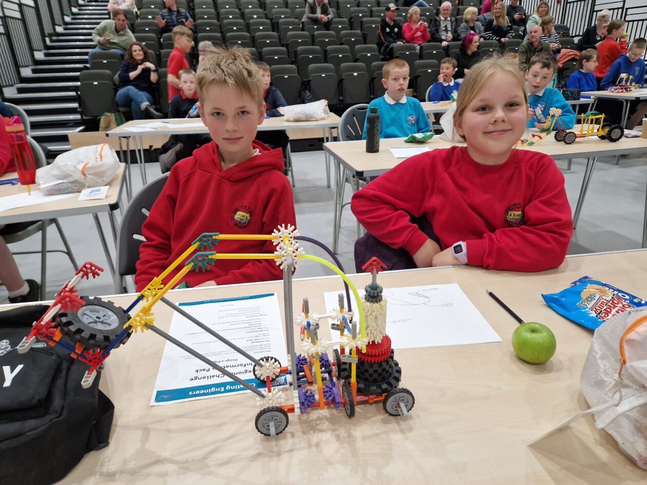 Kirkcowan Celebrates K’nex Success