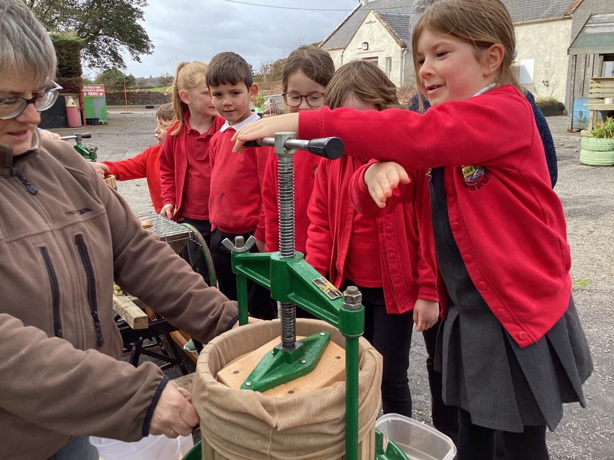 Apple Pressing at Kirkcowan