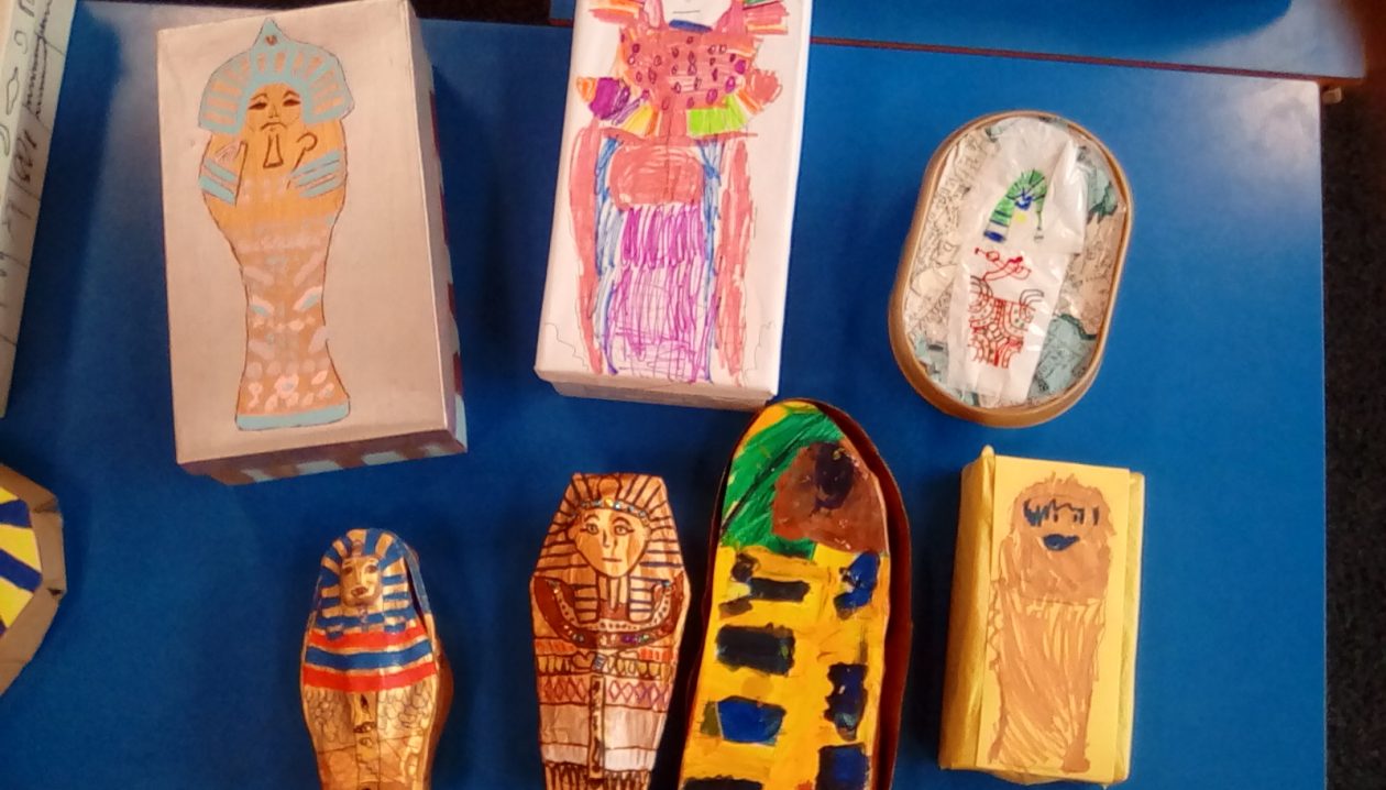 Egyptian Sarcophagus Project – Kirkhill Primary (P3b.1 & P3b.2)