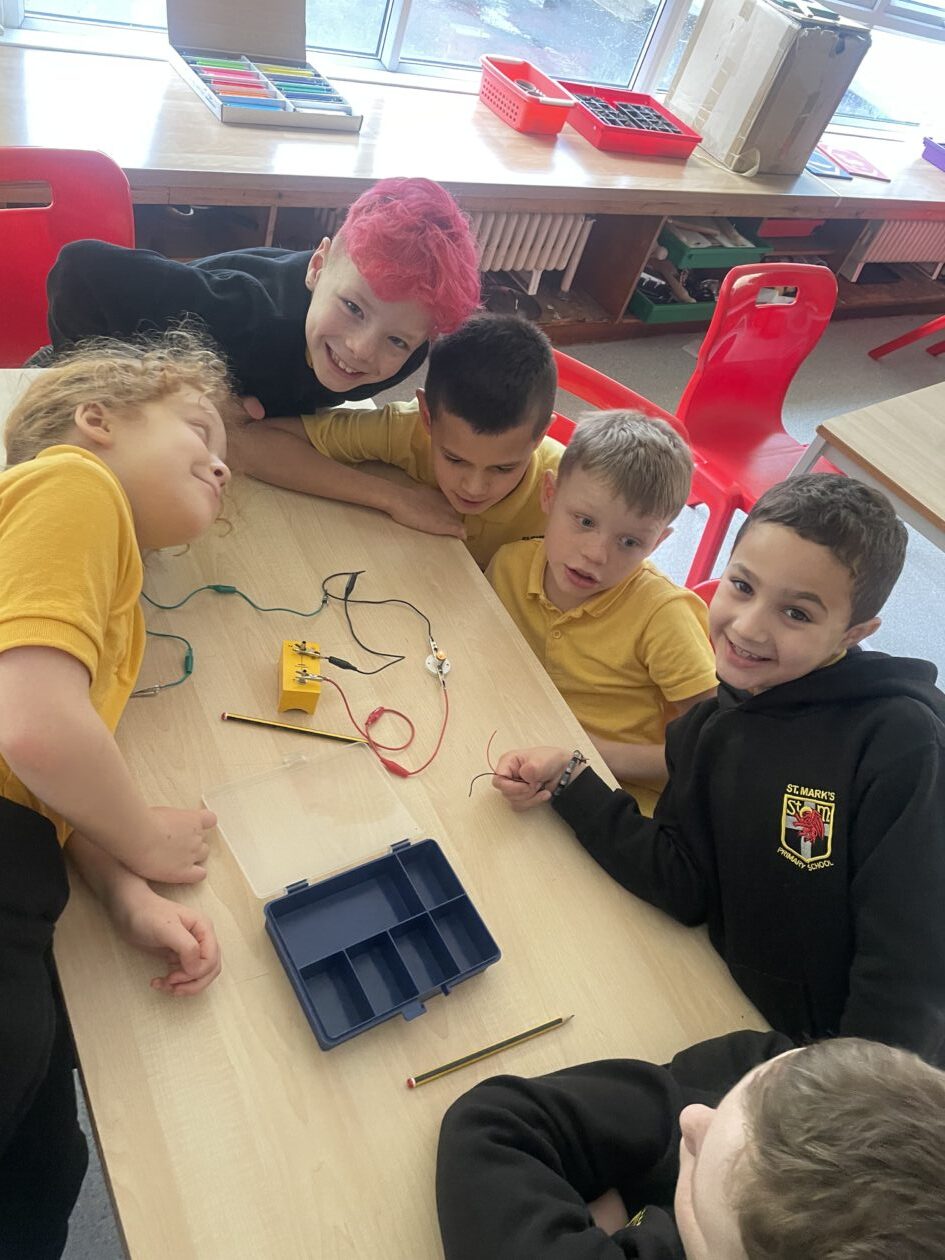 STEM – electrical circuits – Primary 5b 2024/2025