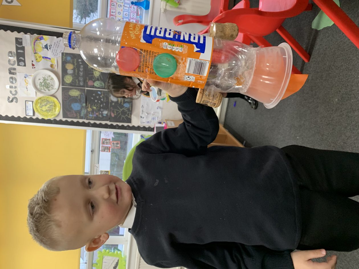 Junk Modelling Rocketship Junk Modelling Rocketships – Primary 5b 23/24