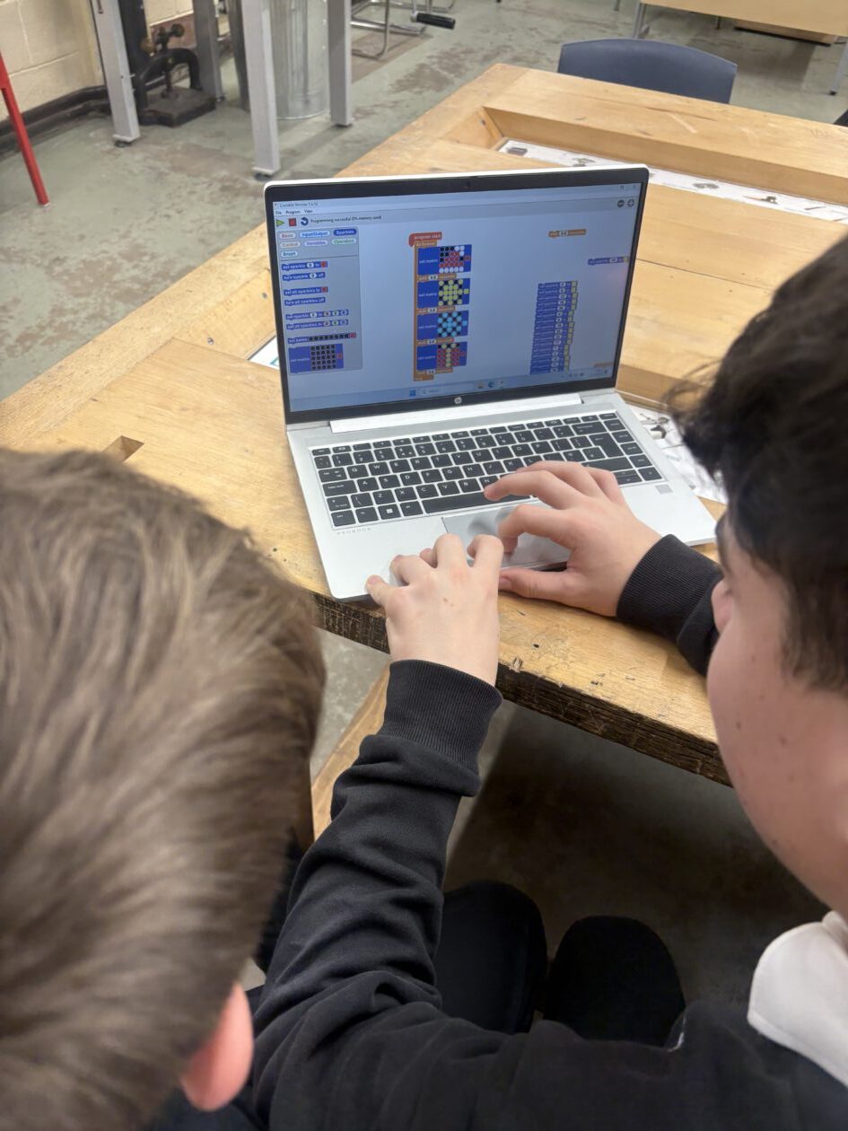 Crumble Programming in Design, Engineering, and Technology