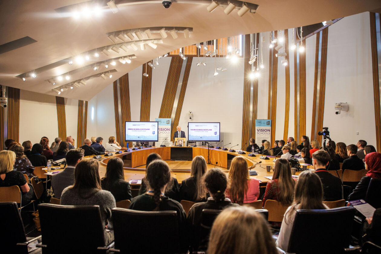 Kirkcaldy High School Reaccredited as a Level 1 Vision School