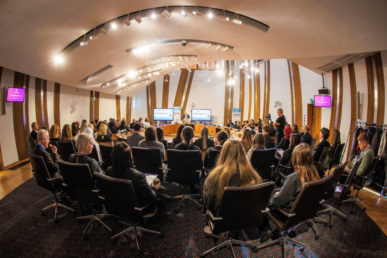 Kirkcaldy High School Reaccredited as a Level 1 Vision School