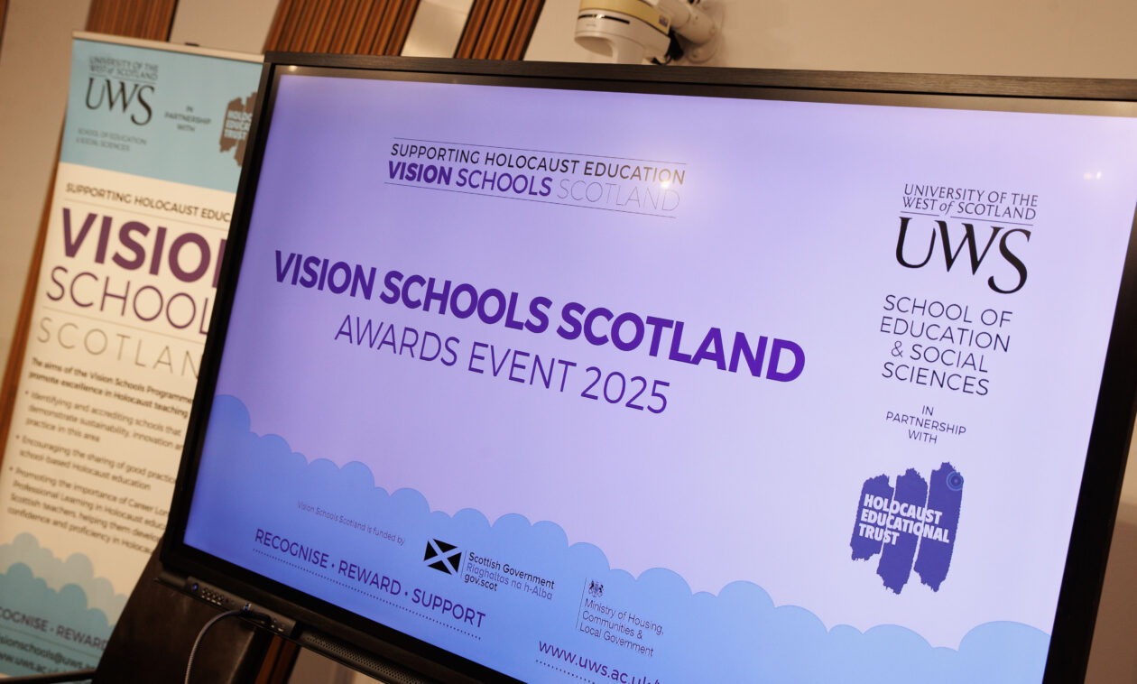 Kirkcaldy High School Reaccredited as a Level 1 Vision School