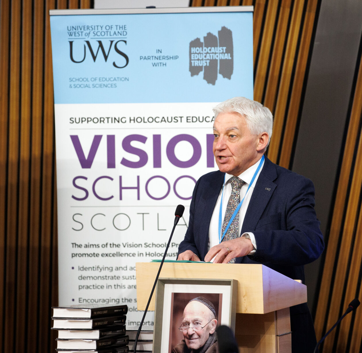 Kirkcaldy High School Reaccredited as a Level 1 Vision School