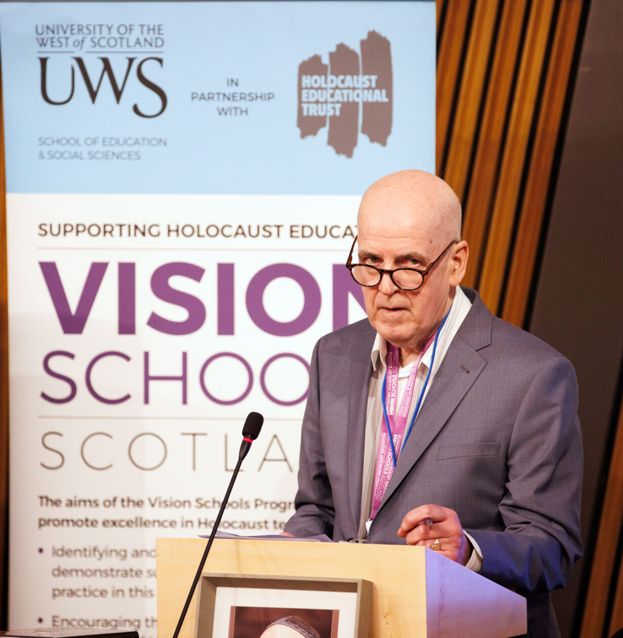Kirkcaldy High School Reaccredited as a Level 1 Vision School