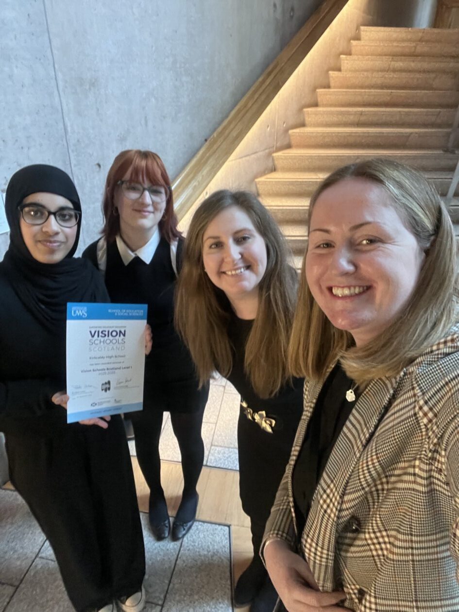 Kirkcaldy High School Reaccredited as a Level 1 Vision School