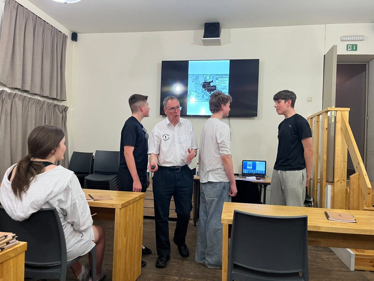 Dr. Murray's Return to the Battlefields - Day One. "It's a Long Way to Amsterdam, and then to Ieper"