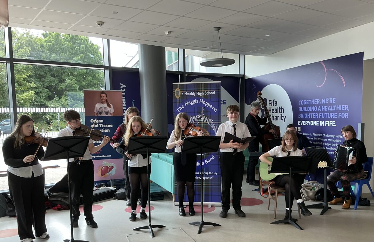 Haggis Hoppers Entertain at the Vic