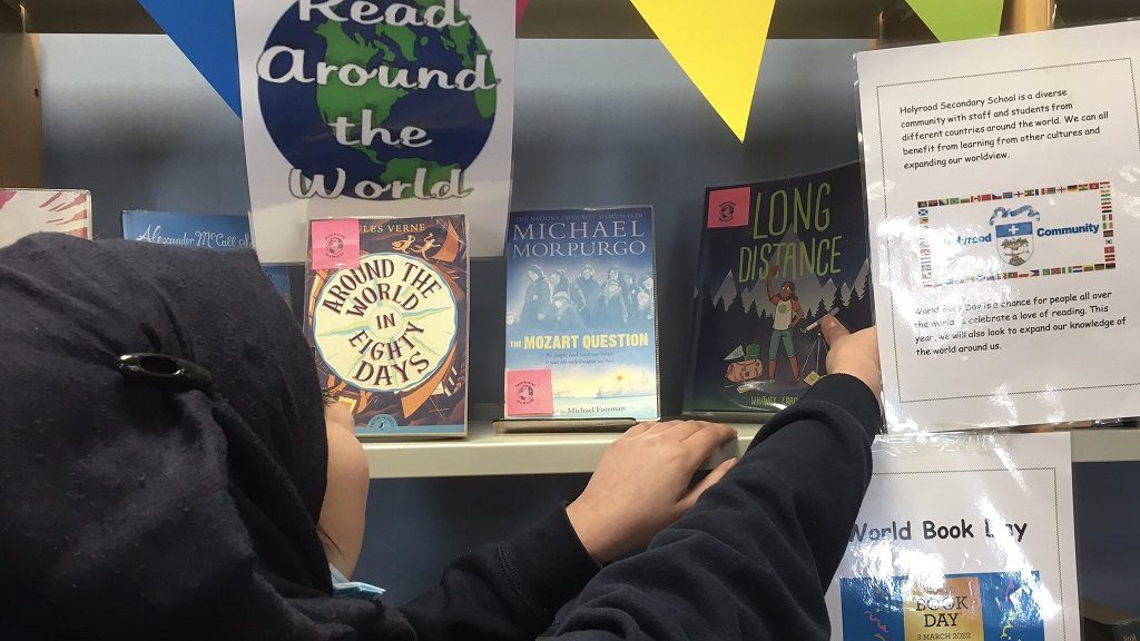 Holyrood library ‘Book chat with S6, and World Book Day fun