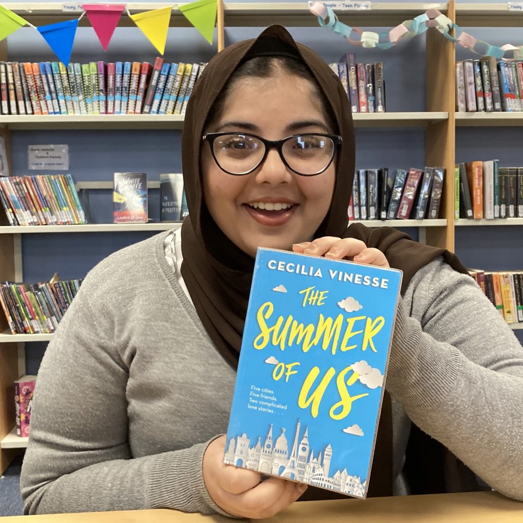 Holyrood Library Reading fun! Glasgow School Libraries