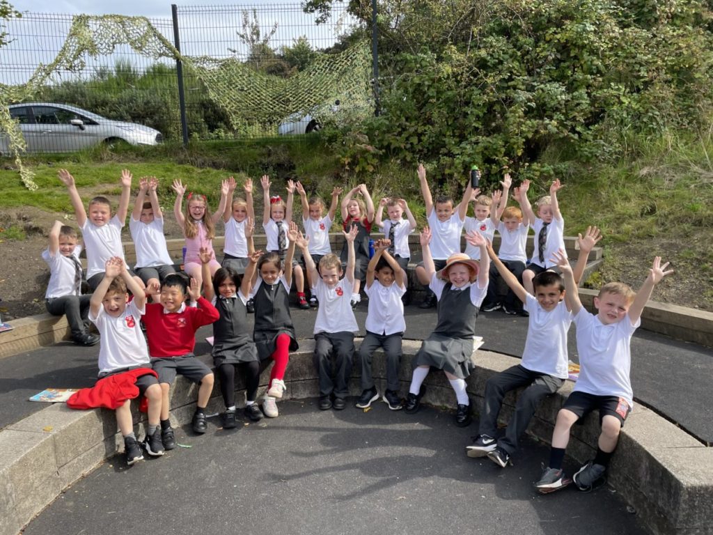 Whinhill Primary 3 Class Photo Hands Up
