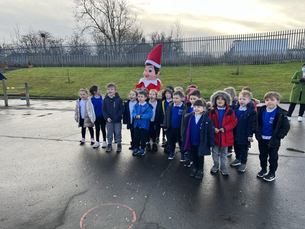 Elf photos | Chryston Primary School