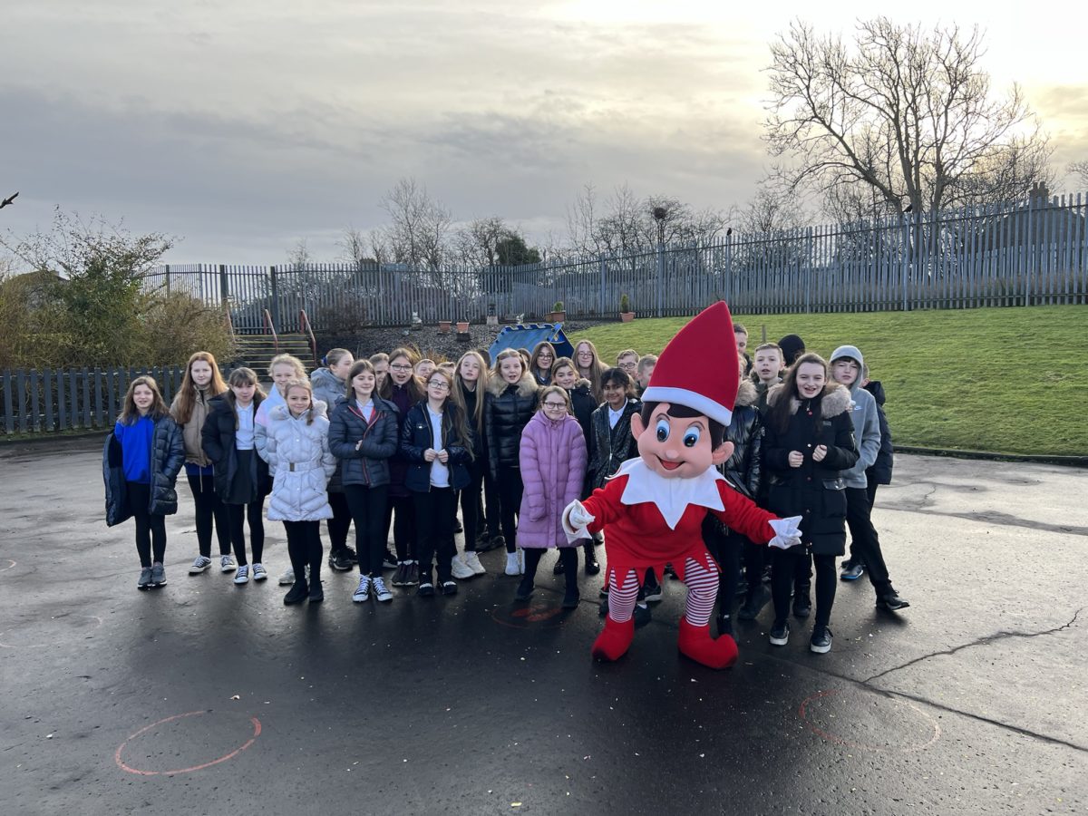 Elf Photos Chryston Primary School elf-photos-chryston-primary-school