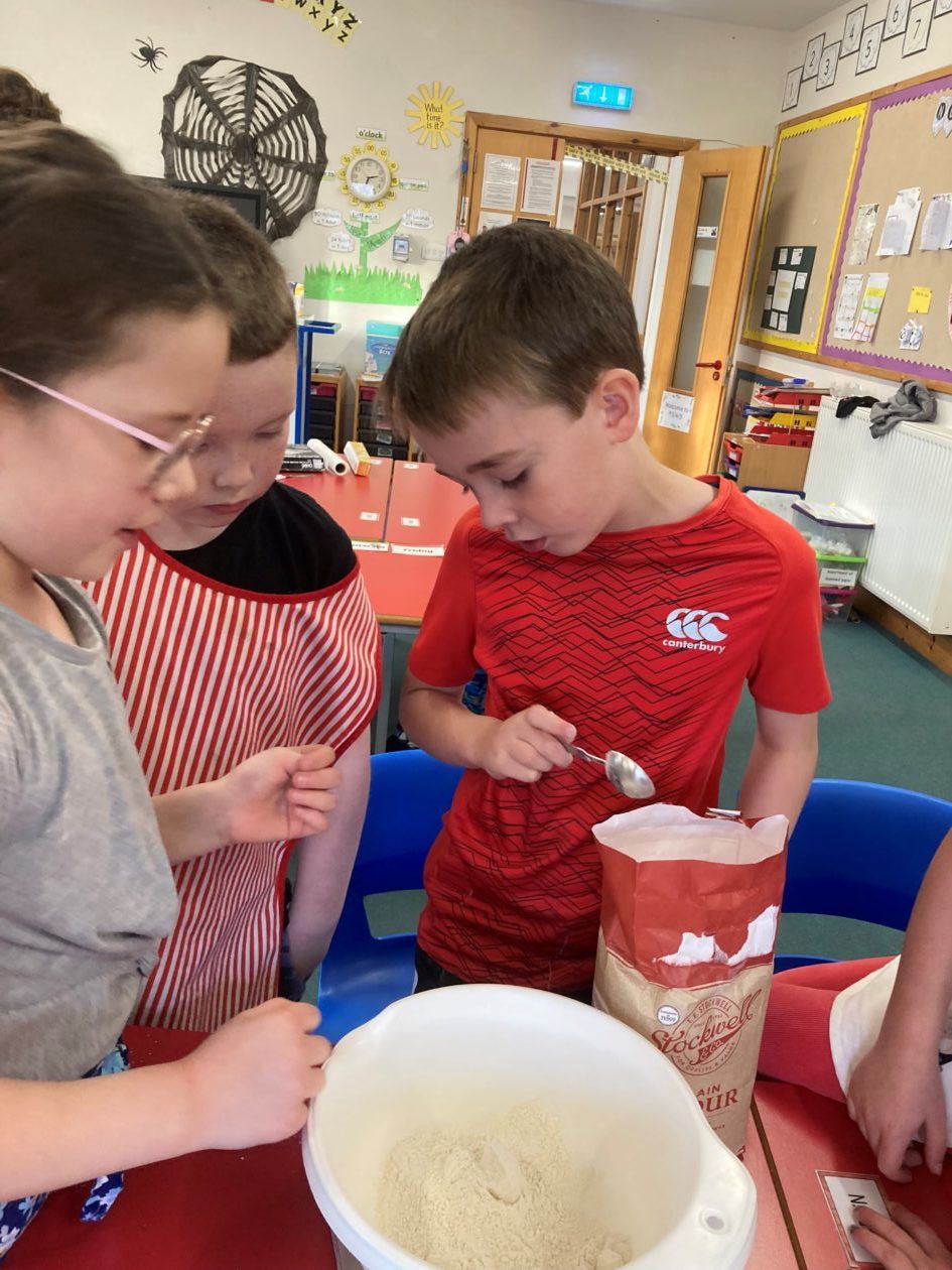 Firework Biscuits Whiteness Primary 3/4/5