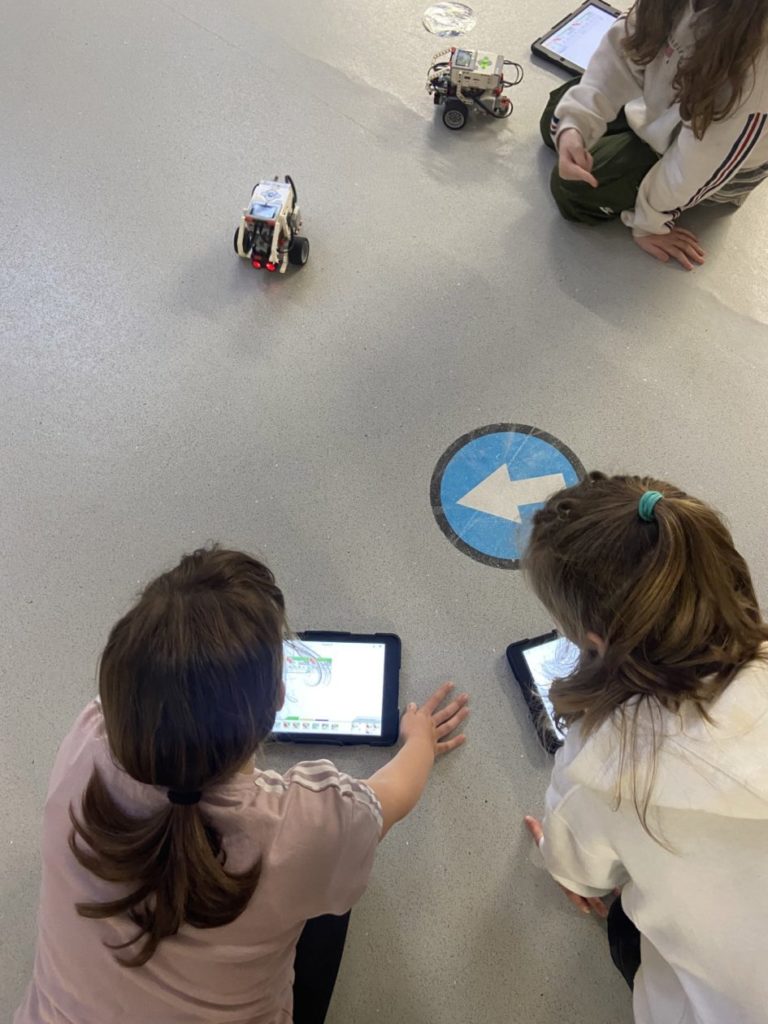 STEM – Space Junk | P5B 2022-23