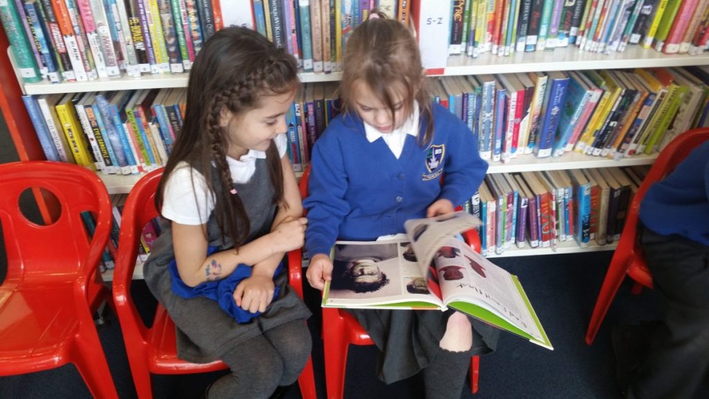 P2/1 Visit Linlithgow Library for World Book Day | Linlithgow Primary ...